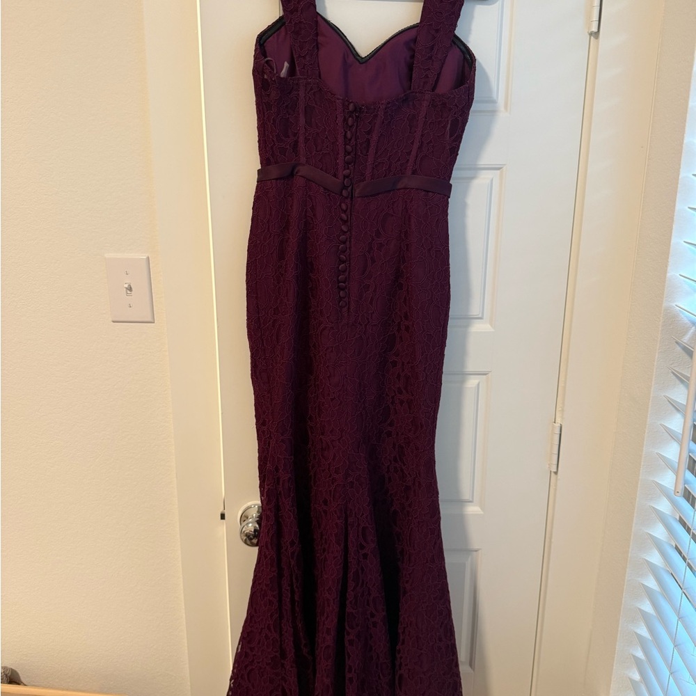 Elegant Burgundy Lace Dress